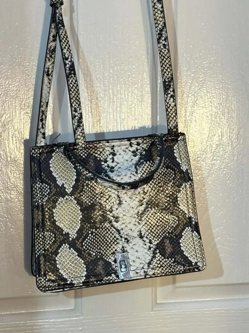 Enzo Angiolini Snake Print Crossbody Shoulder Bag Handbag